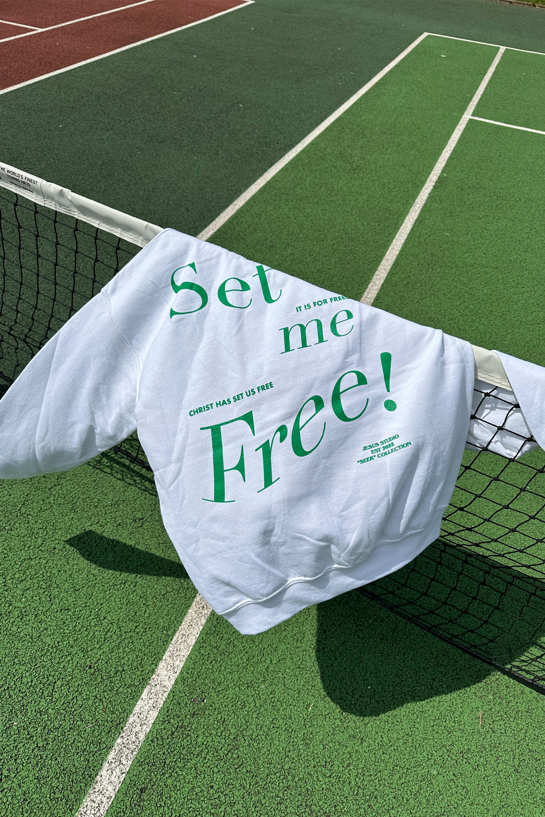 "SET ME FREE" SWEATER